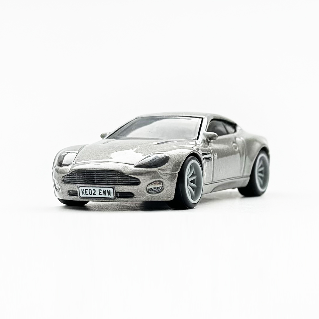 10台 ホットウィール ポップカルチャー007 アストンマーチン ヴァンキッシュ ASTON MARTIN VANQUISHのレビュー！007 DIE ANOTHER DAYの初代