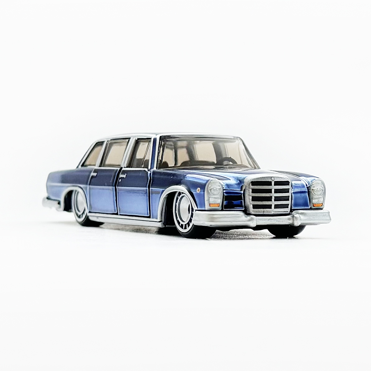 Mercedes-Benz 600 - 増えすぎたミニカーに愛を捧ぐ