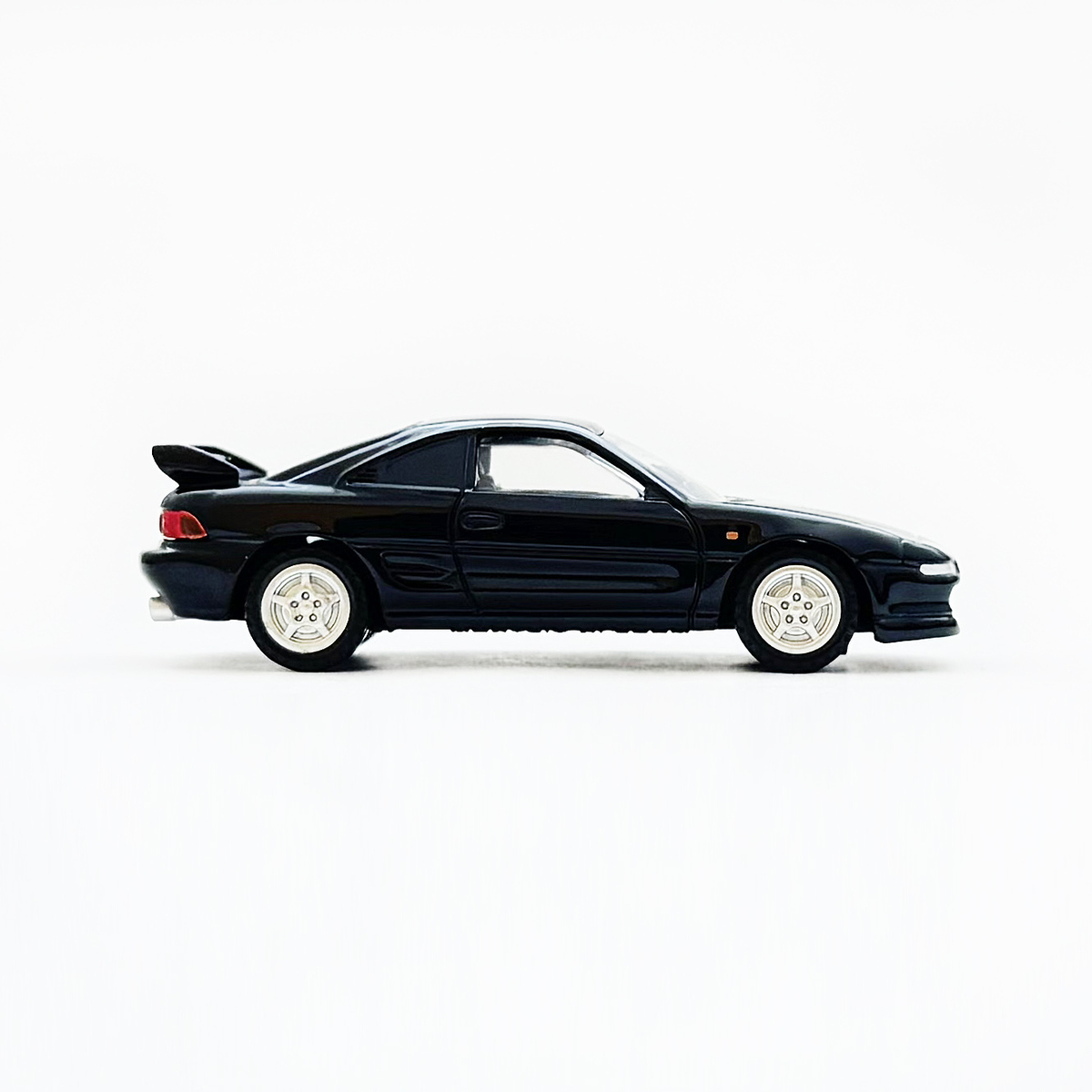 ★ 希少 美品　コレクター向け 昭和60年　トヨタ　MR2　 取説付き ☆ 希少 美品コレクター向け 昭和60年トヨタMR2 取説付き