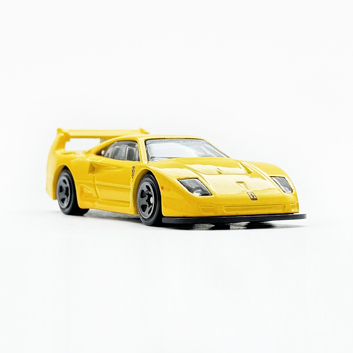 FERRARI F40 COMPETIZIONE - 増えすぎたミニカーに愛を捧ぐ