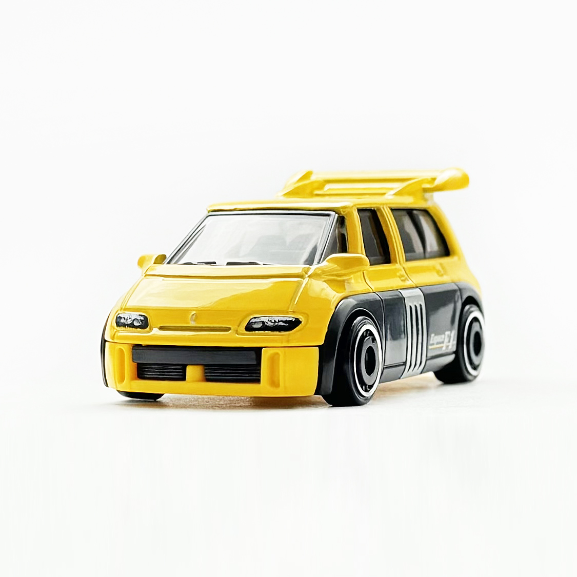 RENAULT ESPACE F1 - 増えすぎたミニカーに愛を捧ぐ