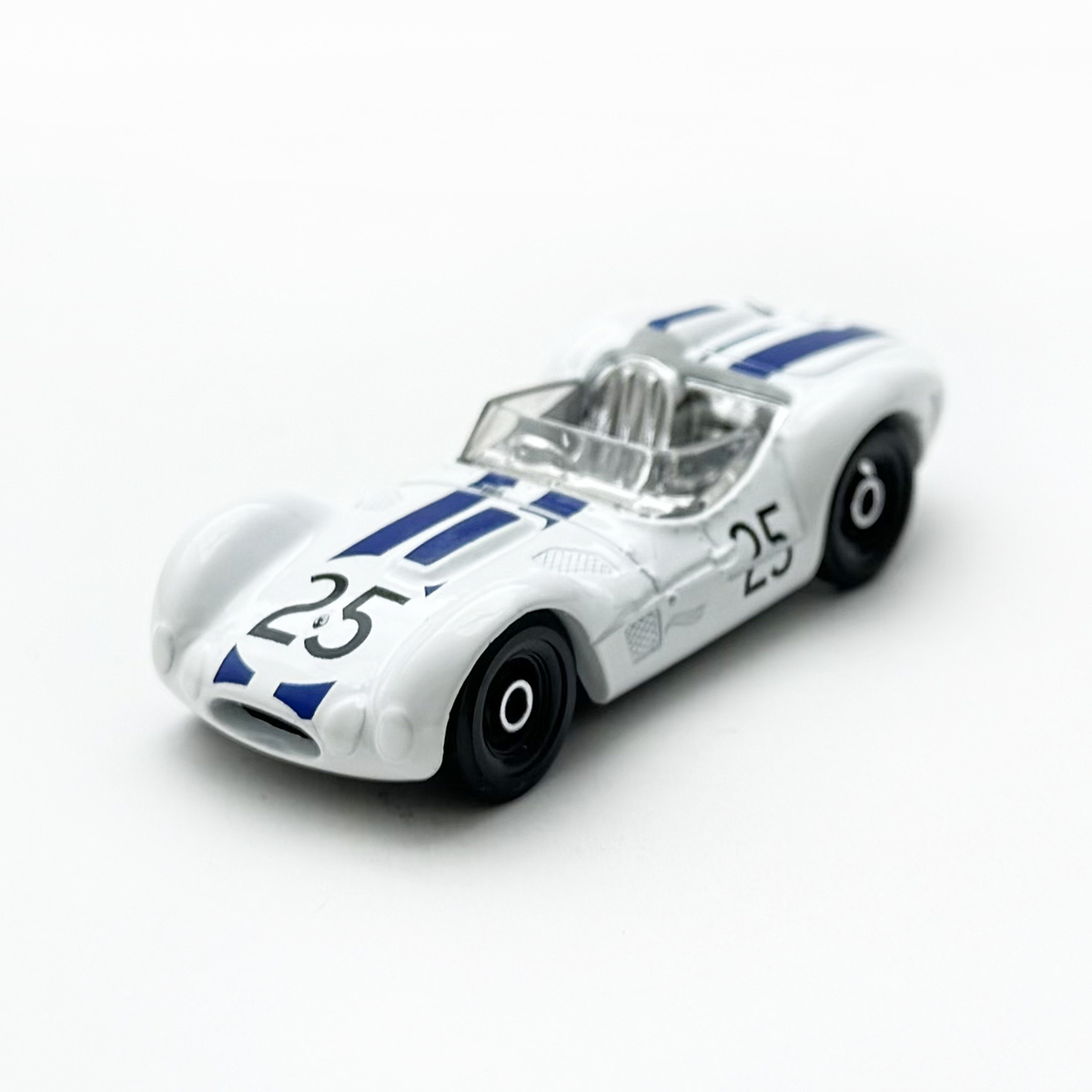 テクノモデル1/18 マセラティ TIPO61 #6 メドウデール1961 優勝 1/18 Technomodel 1961 Maserati Tipo 61 Birdcage #6 Winner