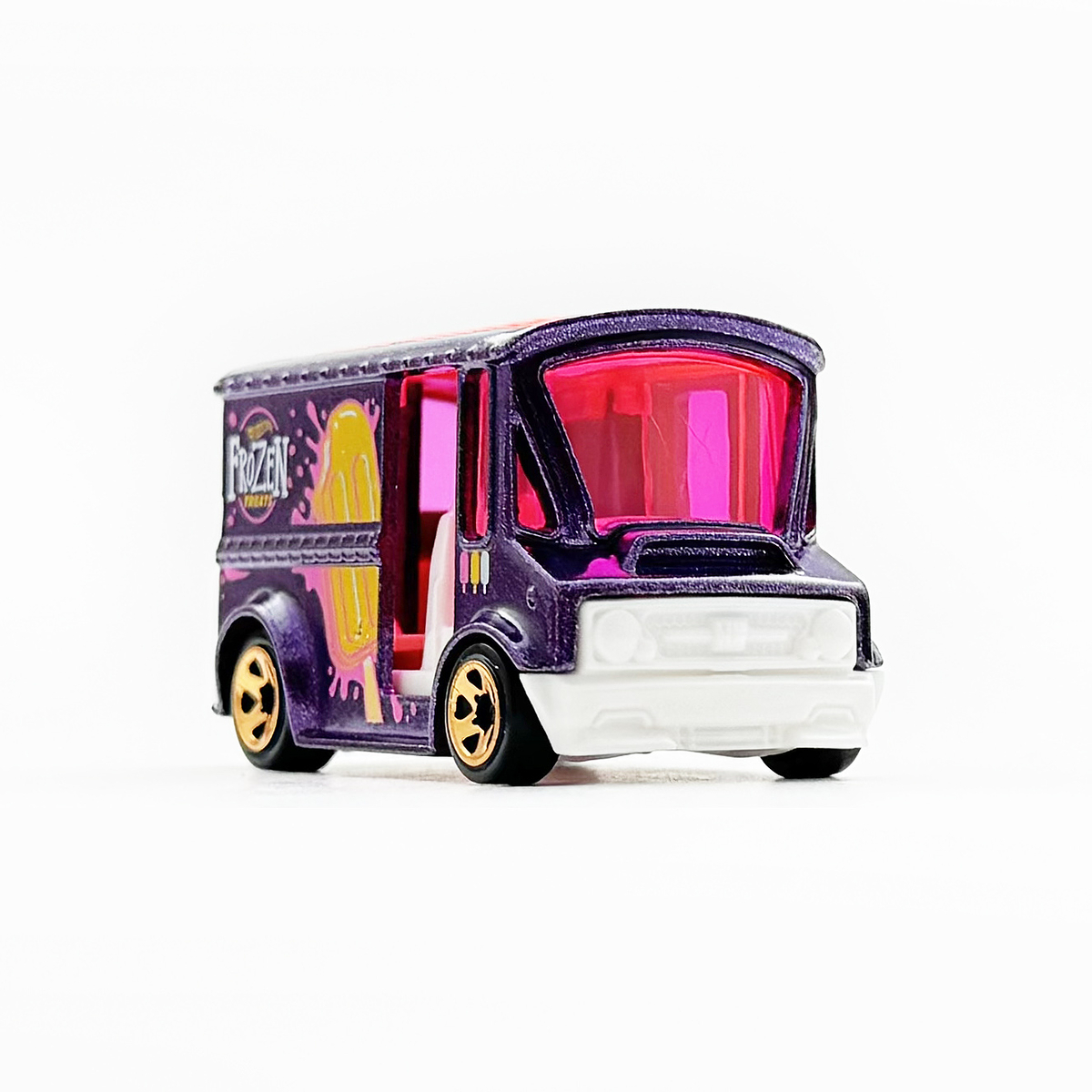 BREAD BOX - 増えすぎたミニカーに愛を捧ぐ