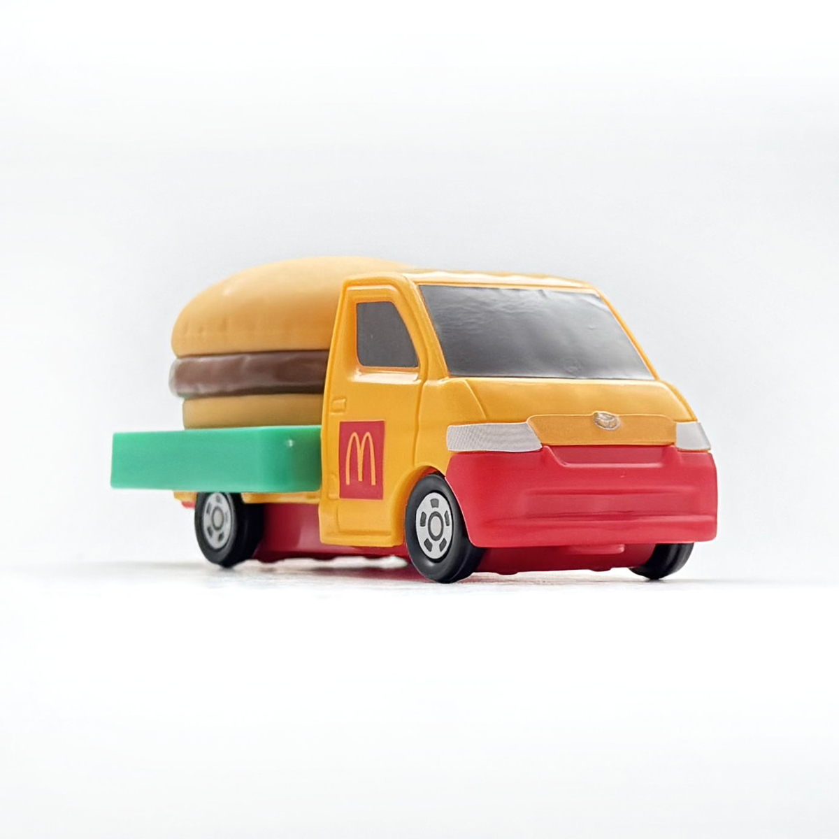 TOYOTA TOWN ACE HAMBURGER CAR - 増えすぎたミニカーに愛を捧ぐ