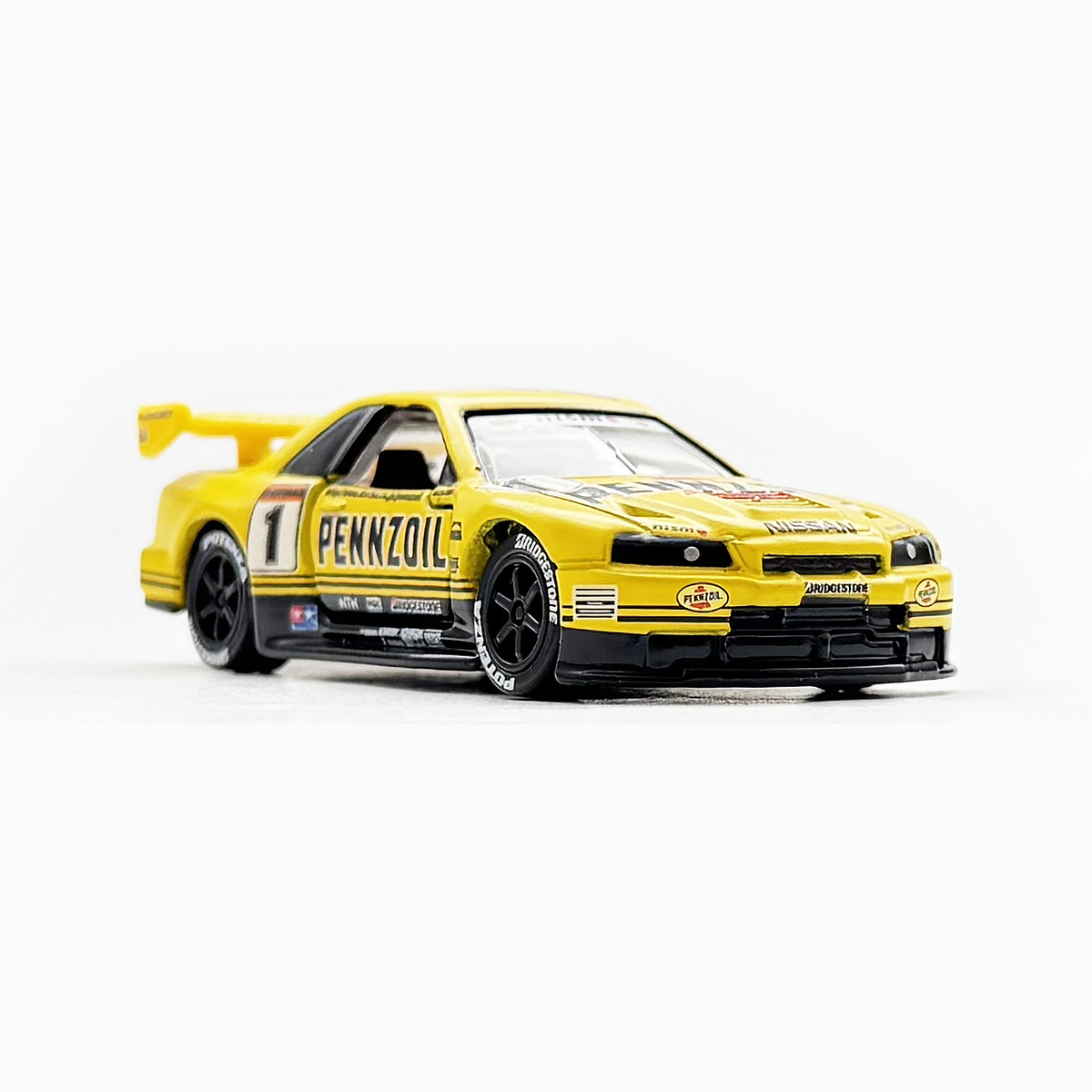 PENNZOIL NISMO GT-R - 増えすぎたミニカーに愛を捧ぐ