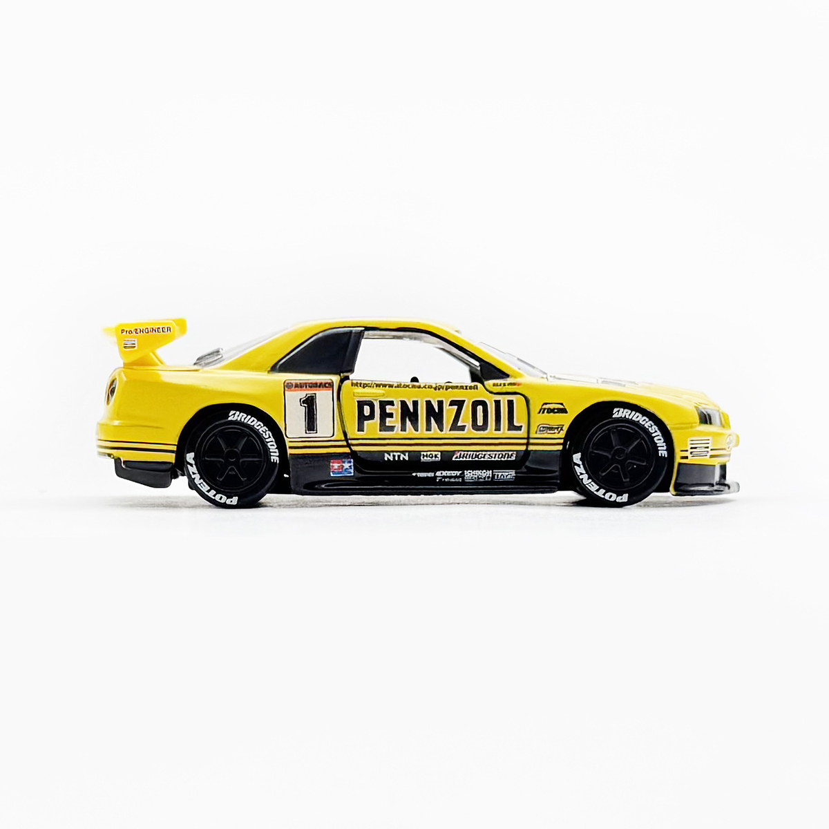 PENNZOIL NISMO GT-R - 増えすぎたミニカーに愛を捧ぐ