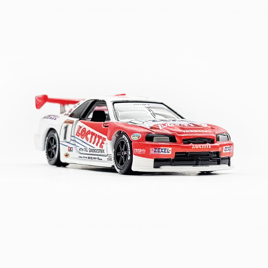 LOCTITE ZEXEL GT-R - 増えすぎたミニカーに愛を捧ぐ