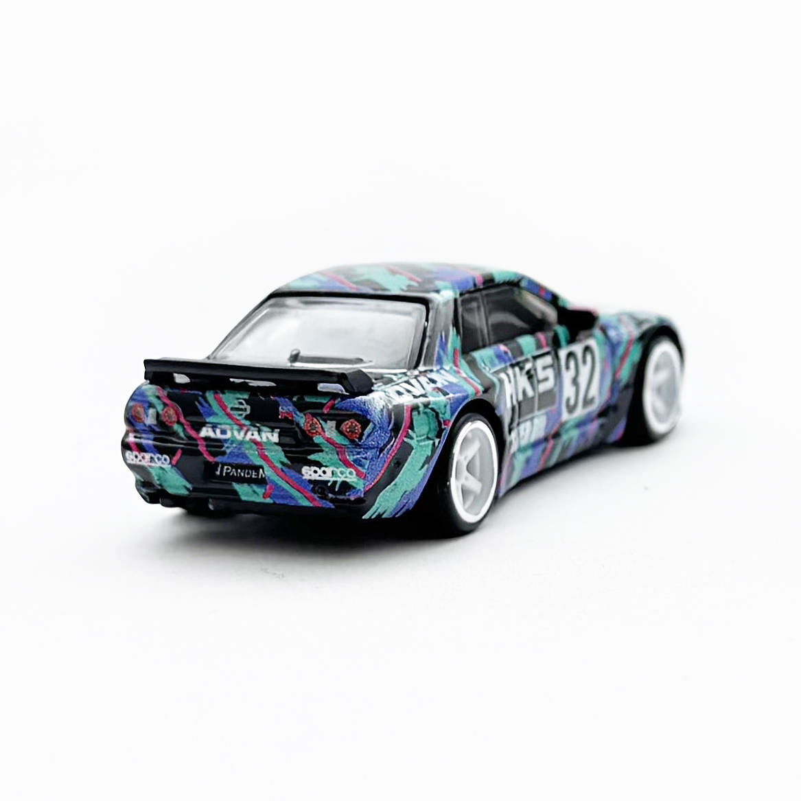 NISSAN SKYLINE GT-R (R32) PANDEM - 増えすぎたミニカーに愛を捧ぐ