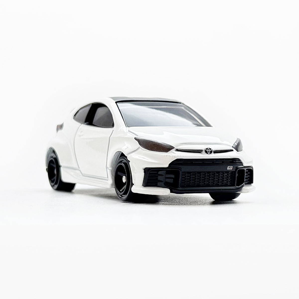 Toyota GR YARIS - 増えすぎたミニカーに愛を捧ぐ