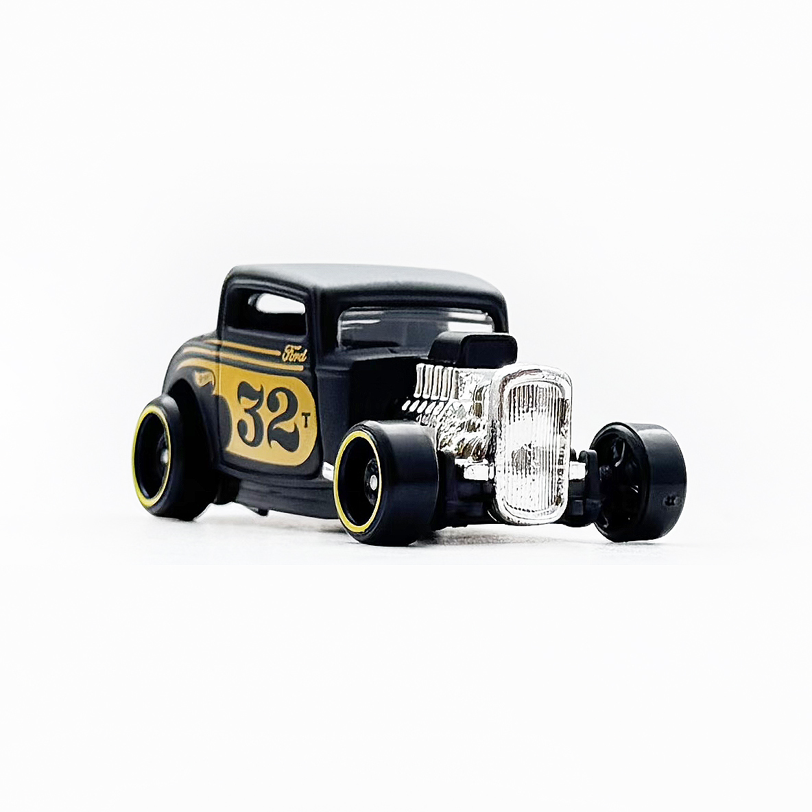 32 FORD - 増えすぎたミニカーに愛を捧ぐ