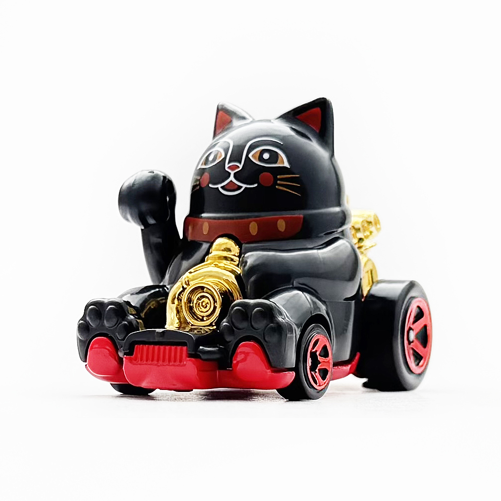 FELINE LUCKY - 増えすぎたミニカーに愛を捧ぐ