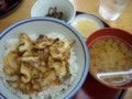 襟裳名物つぶ丼！