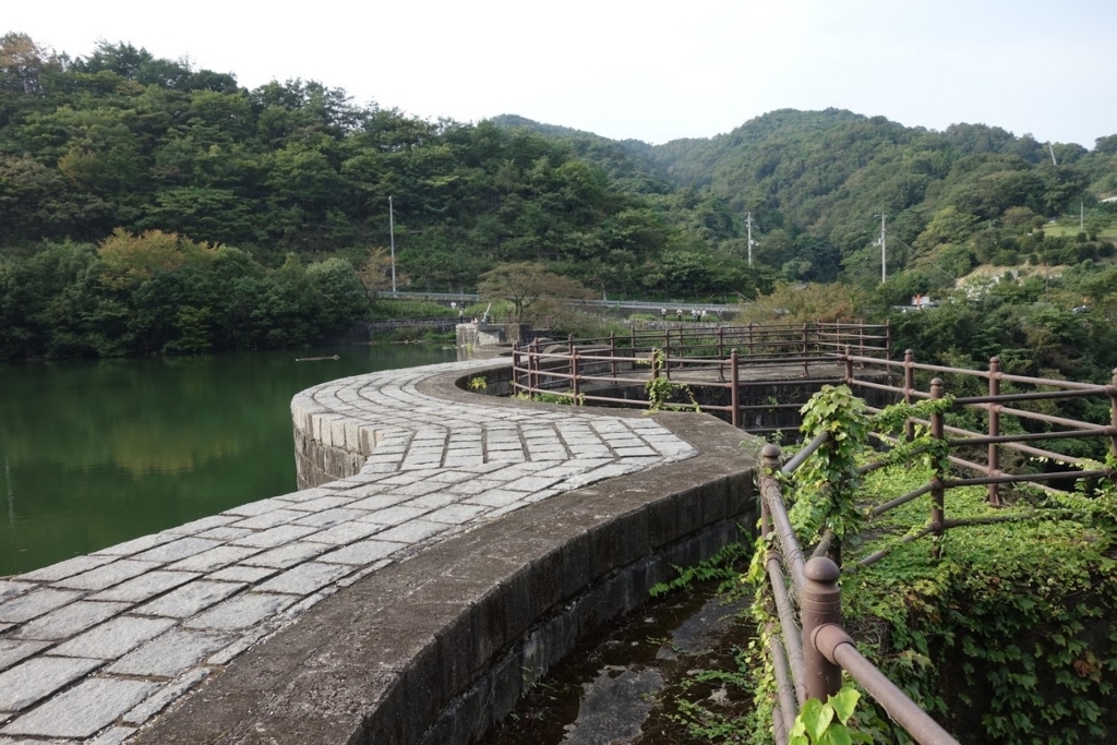 f:id:futon345:20180424165505j:plain f:id:futon345:20180424165505j:plain