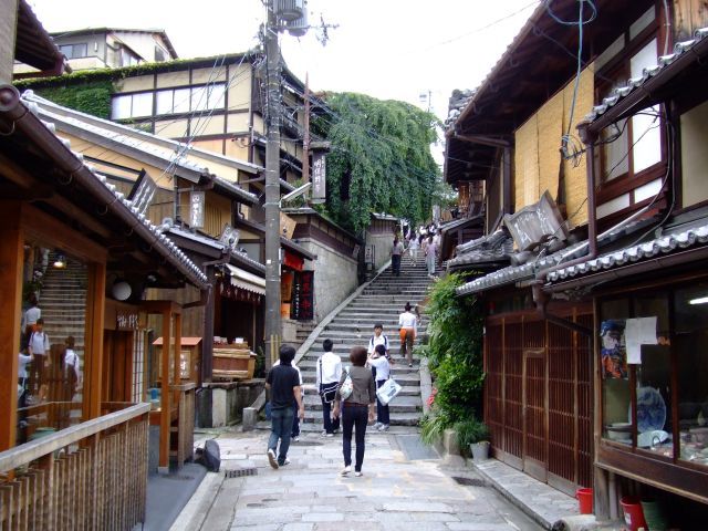 京都・清水寺付近・三年坂