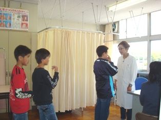 眼科検診 布土小学校の日記
