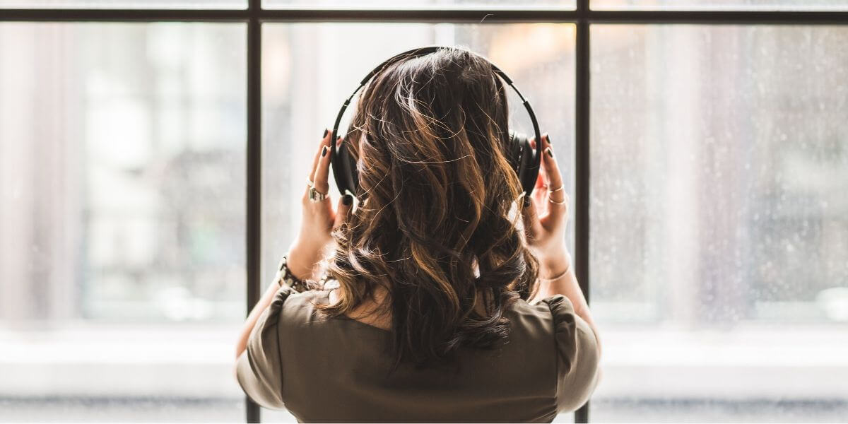 好きな音楽を聴く