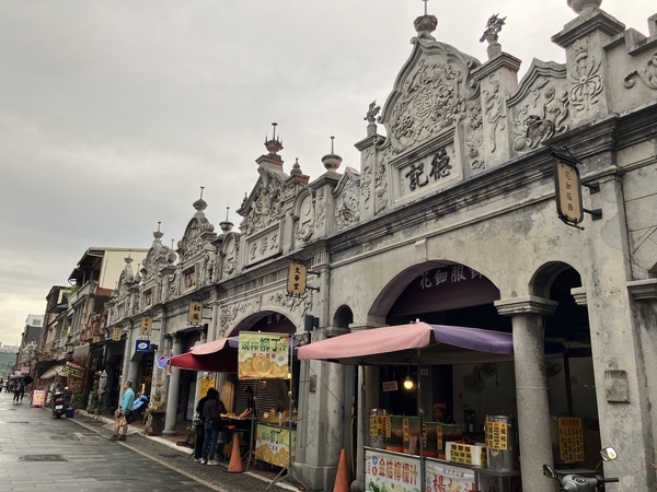 台湾】日本統治時代の街並みが残る大溪老街散策－食べ物編 - 旅と