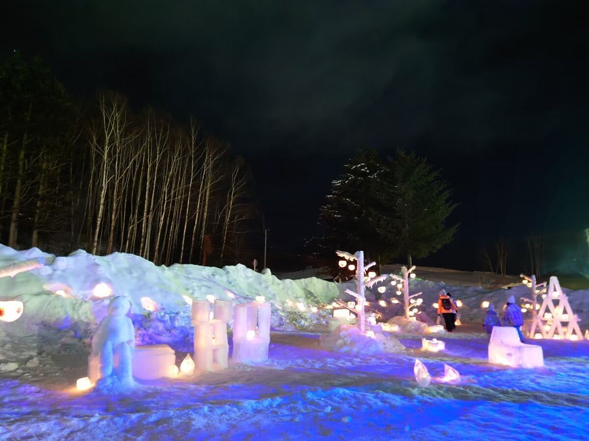 陸別町にある、しばれフェスティバルにて。氷のキャンドルは幻想的。