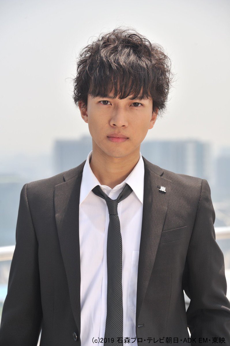 仮面ライダーバルカンの不破諫役の俳優 岡田龍太郎さんの身長は 彼女はあの人 日々活動議事録