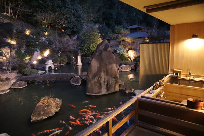 笛吹川温泉 坐忘（2022.2）④本館庭園露天風呂付き和洋室「琴川」その