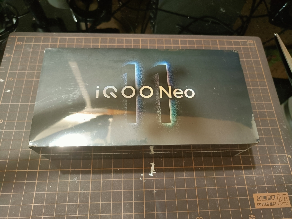 iqoo neo11の外箱