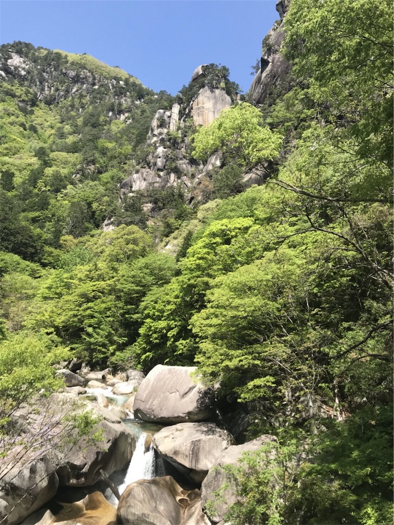 ひとりになれる場所 大自然の中でリフレッシュできるおすすめ絶景スポット まにまにトリップ