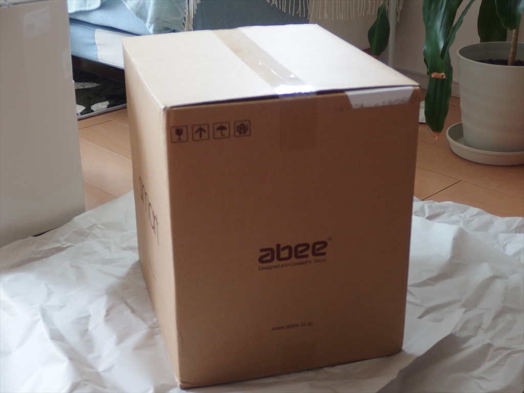 ケースをabeeのsmart ES01にした - gomaの雑記