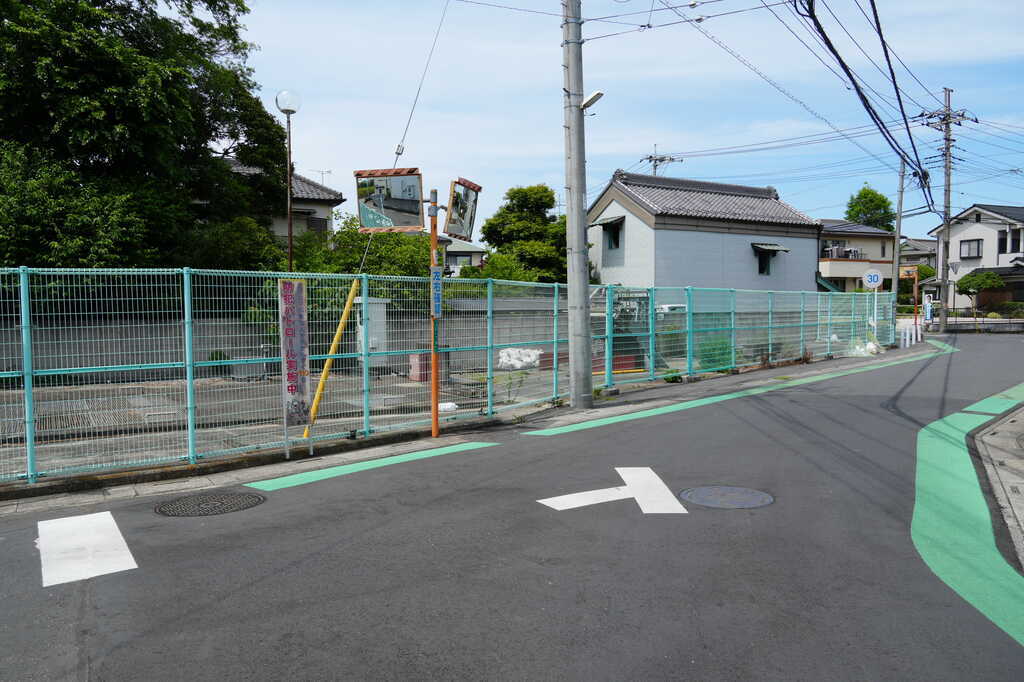彦成通り上口排水機場前三叉路