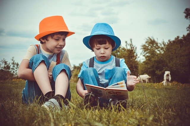 読書する子ども