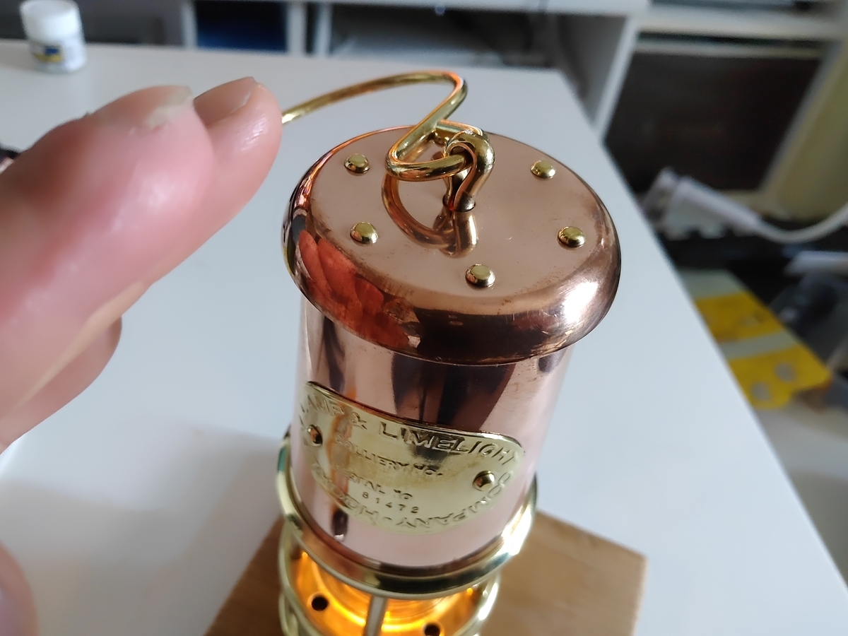 至高の逸品】ホックリーランプ&ライムライトのマイナーズランプ買って