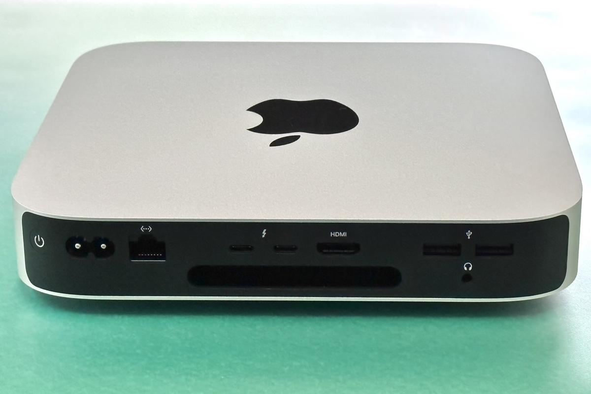 Mac mini 背面 Mac mini 背面
