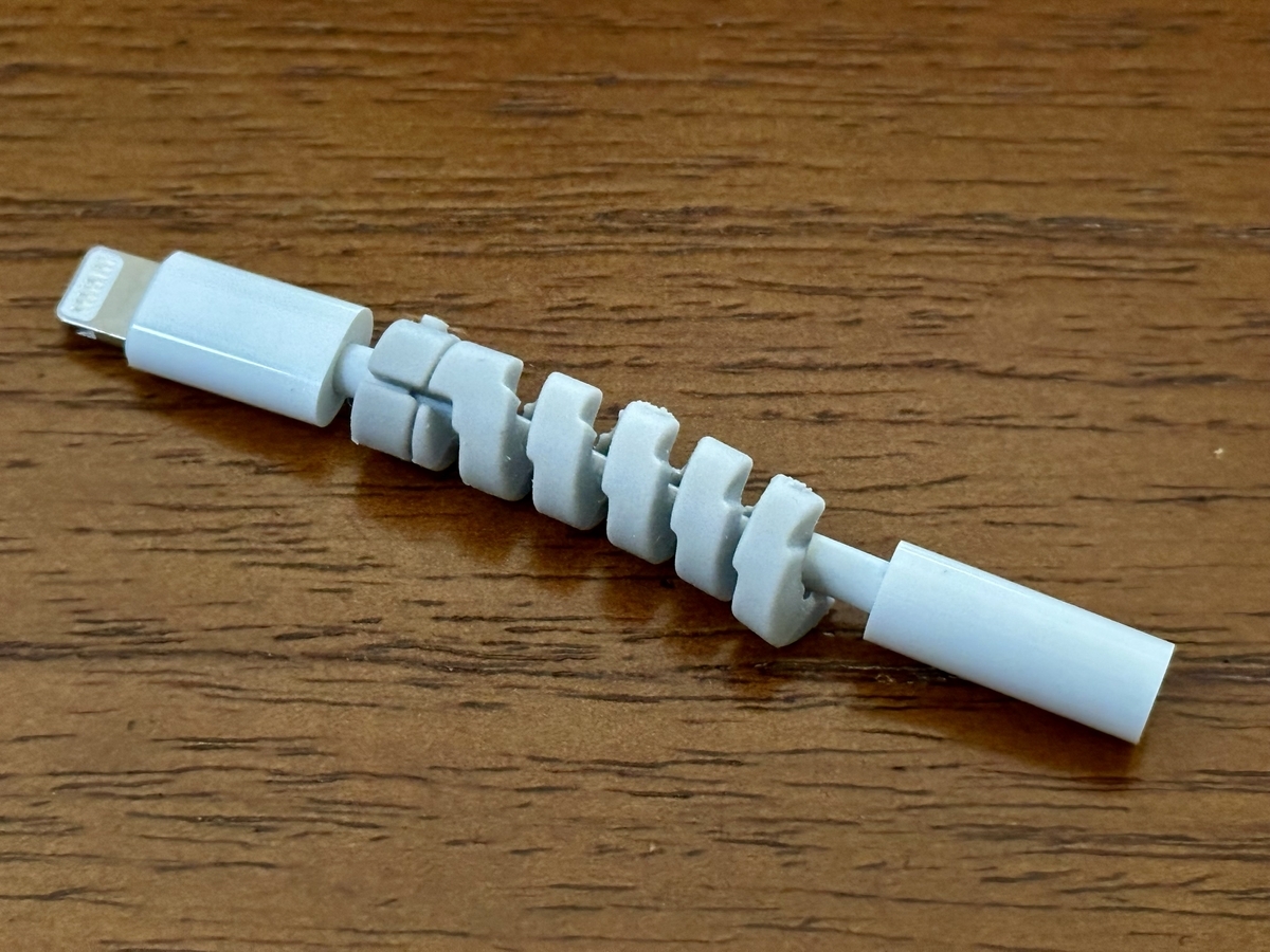 ケーブルプロテクター装着の図 ケーブルプロテクター装着の図