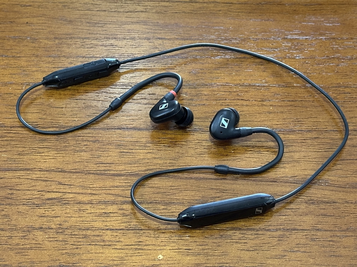 IE 100 PRO + IE PRO BT CONNECTOR IE 100 PRO + IE PRO BT CONNECTOR