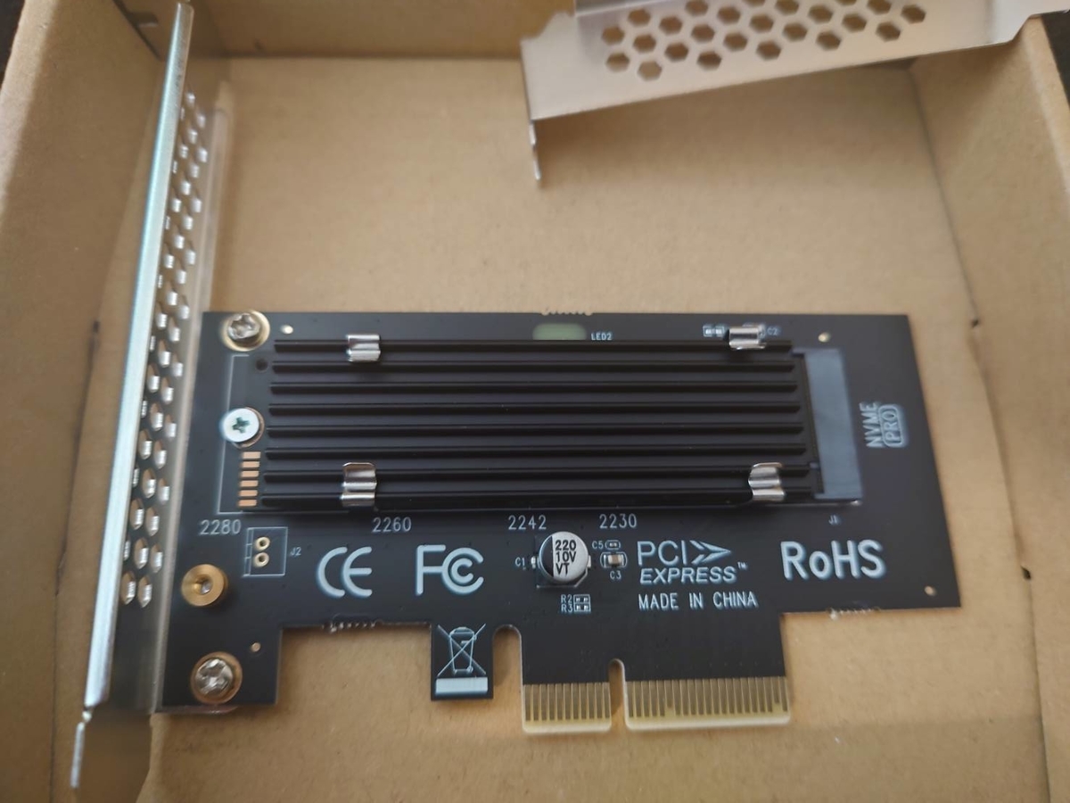 BSC300T 新品 箱破損 動作確認のため開封してます MSIマザー B550 GAMING PLUSに3枚目のM.2 SSDを追加して排他仕様