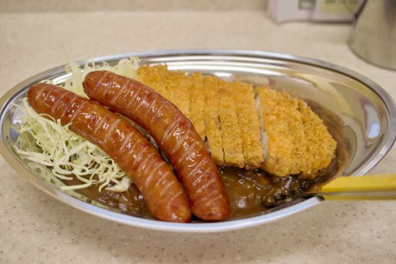 カレーのチャンピオンのLカツカレー+ウィンナー