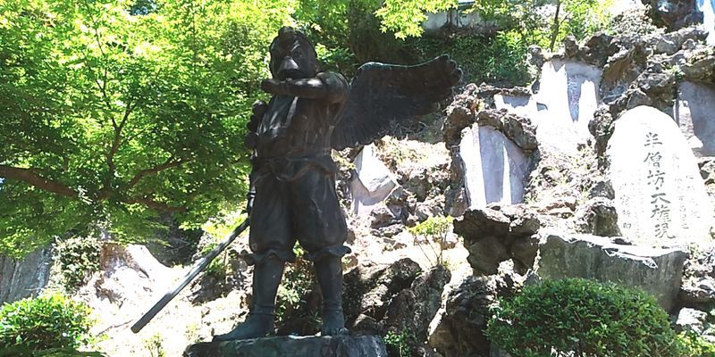 石段を昇った先の絶景、鎌倉建長寺の最奥【半僧坊】で天狗像＆展望を