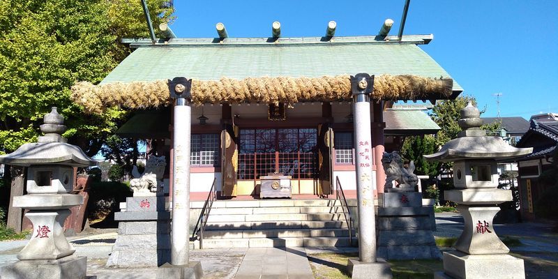 神社、鳥居、境内用　しめ縄 Amazon.co.jp: 12尺 360㎝ 神社鳥居用しめ縄 日本製 房付き 紙垂