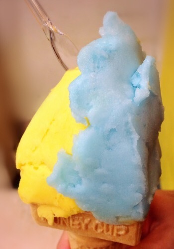 MOTHER2のサマーズで食べることができるひしょちのジェラートを、池袋サンシャインシティのイタリアン・トマト カフェジュニアにて似たものを買うことができます。