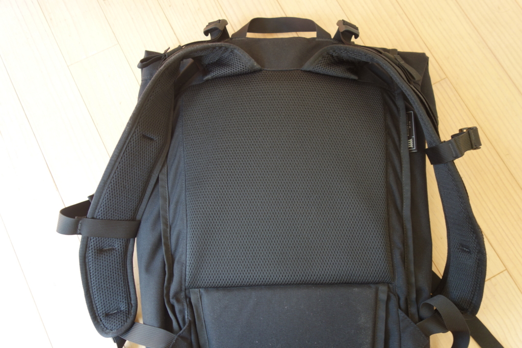Mission Workshop THE FITZROY レビュー】多い荷物も余裕で収納