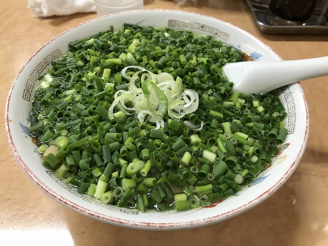 青ねぎたっぷりの佐野ラーメン！『ラーメン太七』の青ねぎラーメンを 