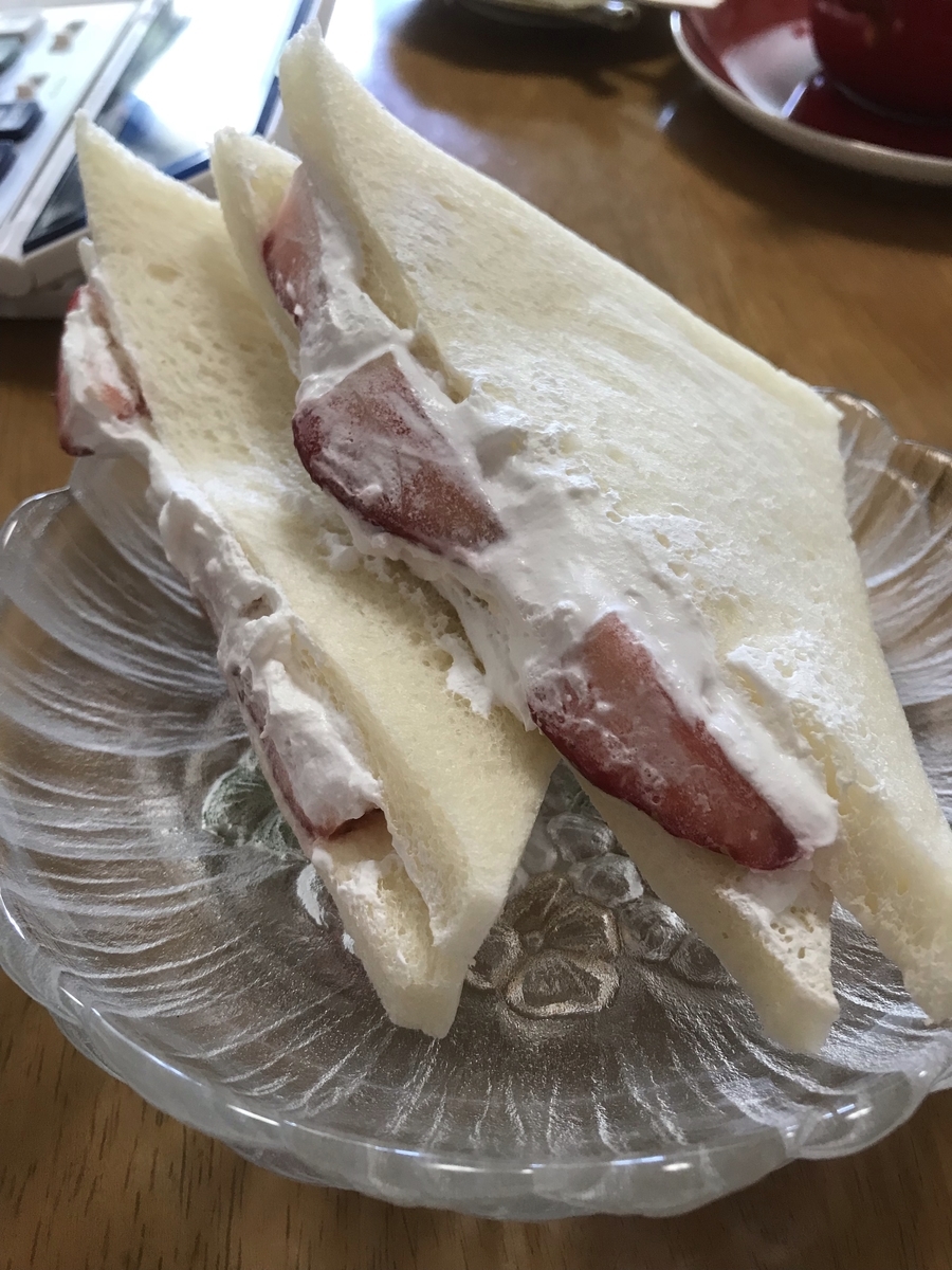 フルーツサンド