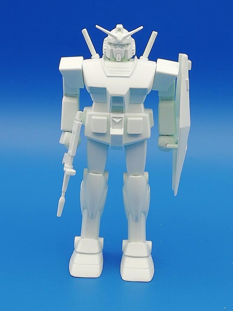 童心に帰って モナカキット「1/144 ガンダム」を組んでみる