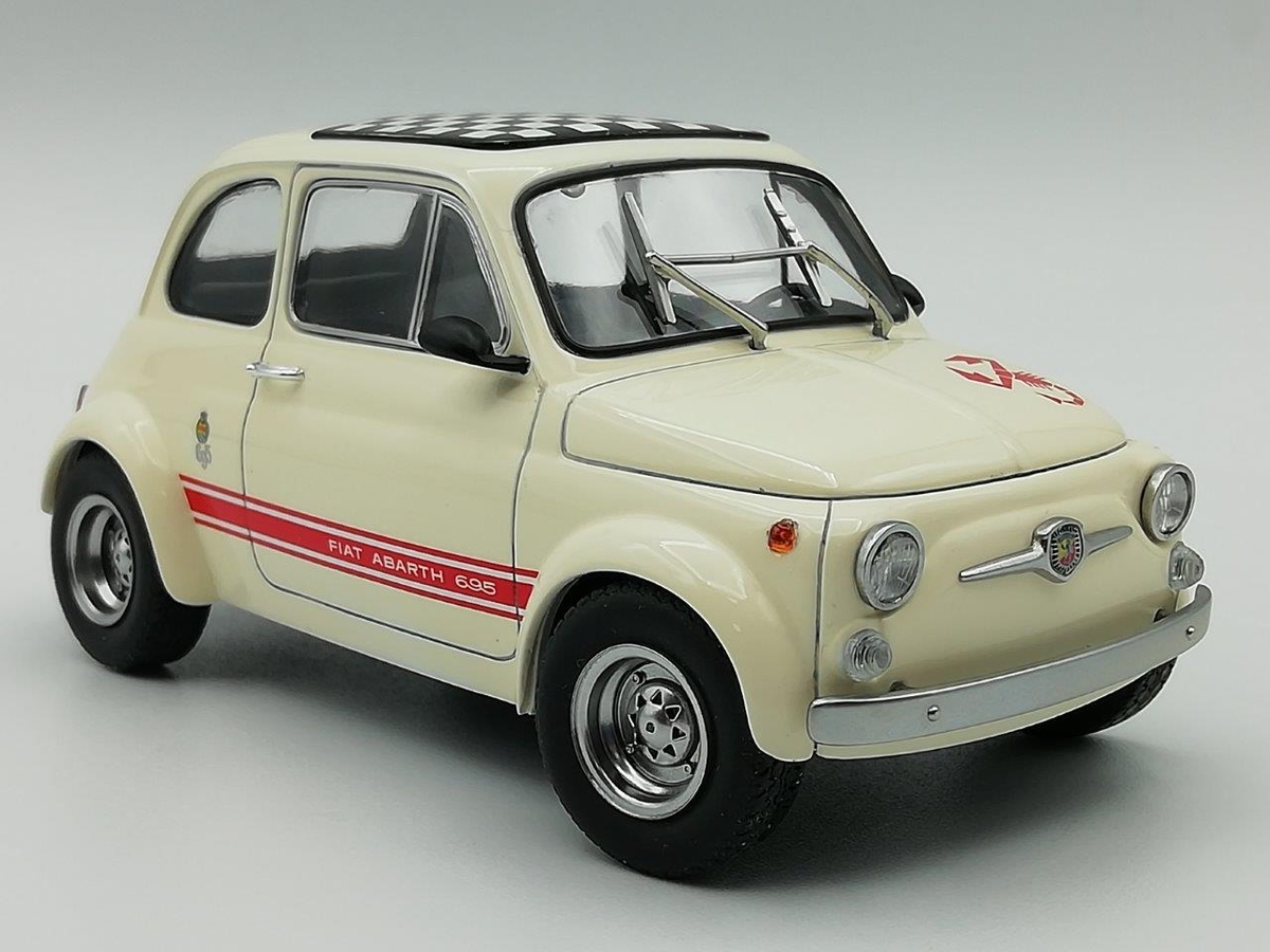 制作依頼参考画像フィアット アバルト 695 SS