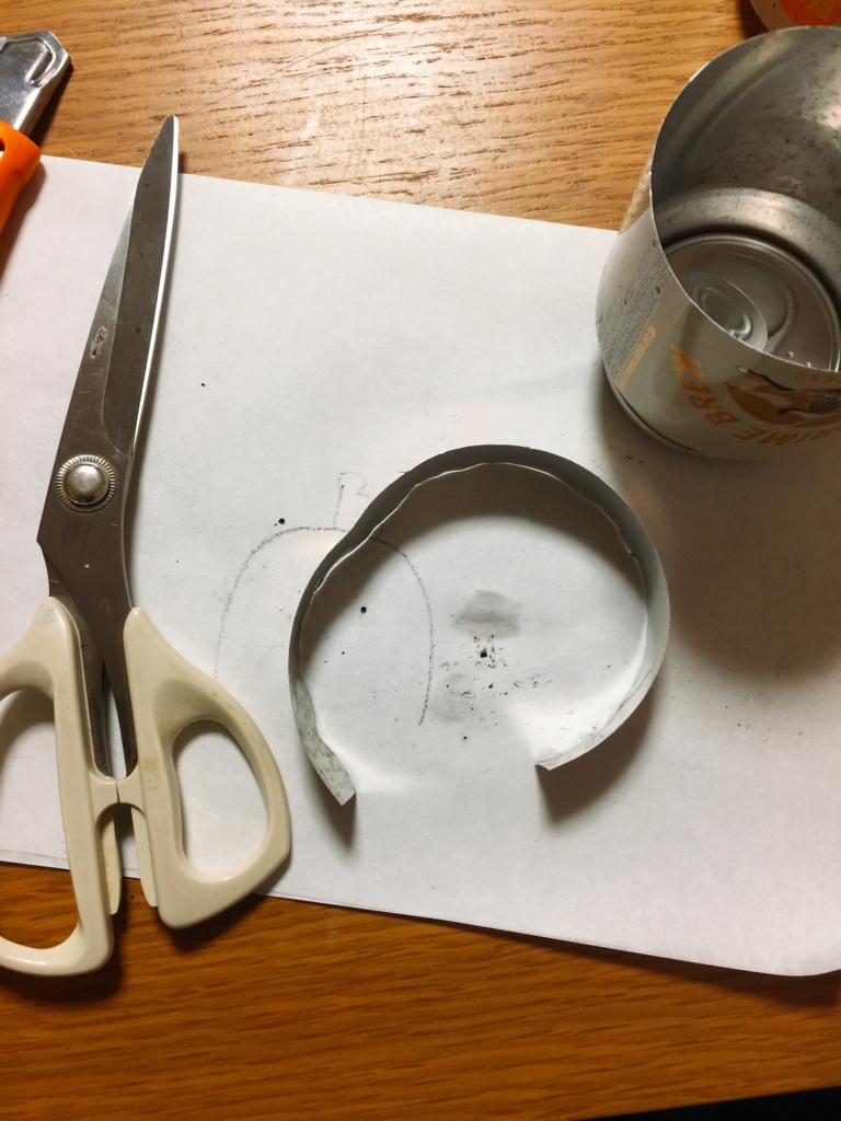 アルミ缶で作るオリジナルクッキー型 孤独のレシピ