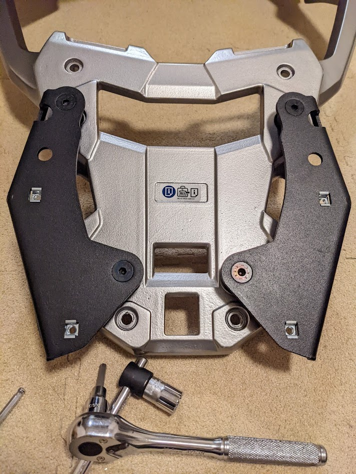 X-ADV　GIVI　トップケース用リアラック　SR1188 楽天市場】GIVI SR1188 キャリア スペシャルリアラック トップケース用