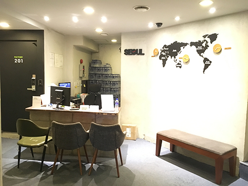 ホテルファクトリーのフロント