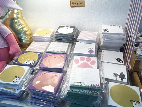 サムジキル 猫雑貨jaehoimin（グリムジェンイミン）のお店