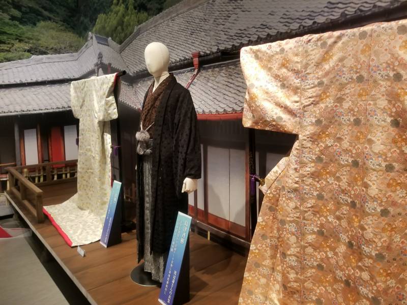 島津斉彬公・篤姫衣装展示