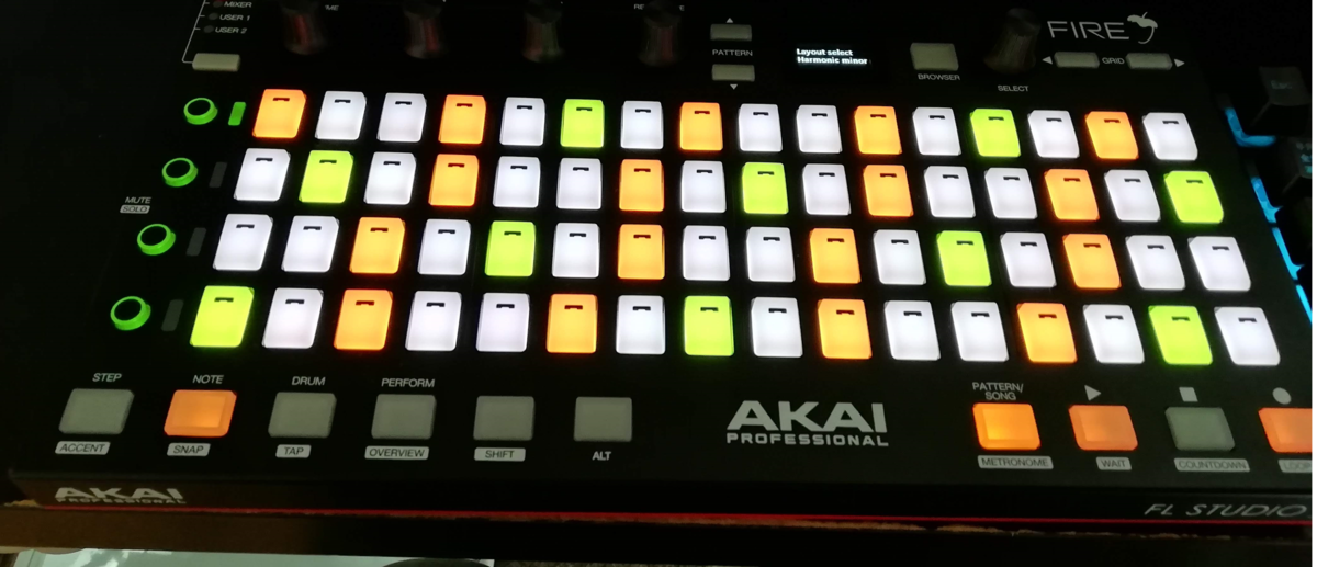 AKAI FIRE FL STUDIO コントローラー Akai Fire: FL Studio Finally Gets A Dedicated Hardware