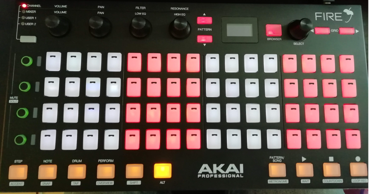 AKAI FIRE FL Studio コントローラー Akai Professional Fire FL Studio Controller — DJ TechTools
